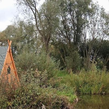Rum Bridge "Owl Watch" Wooden Tipi Otel Sudbury  Dış mekan fotoğraf